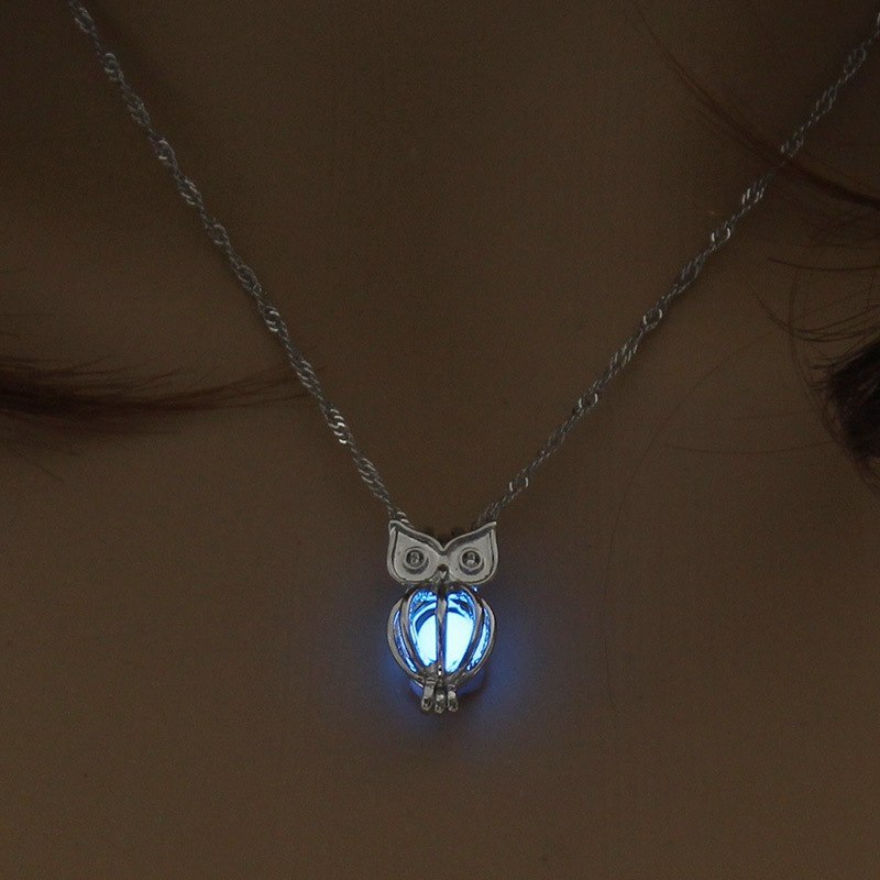 Dark Luminous Necklaces Glow In The Dark lotus Flower Shaped Pendant Necklace For Women Jewelry