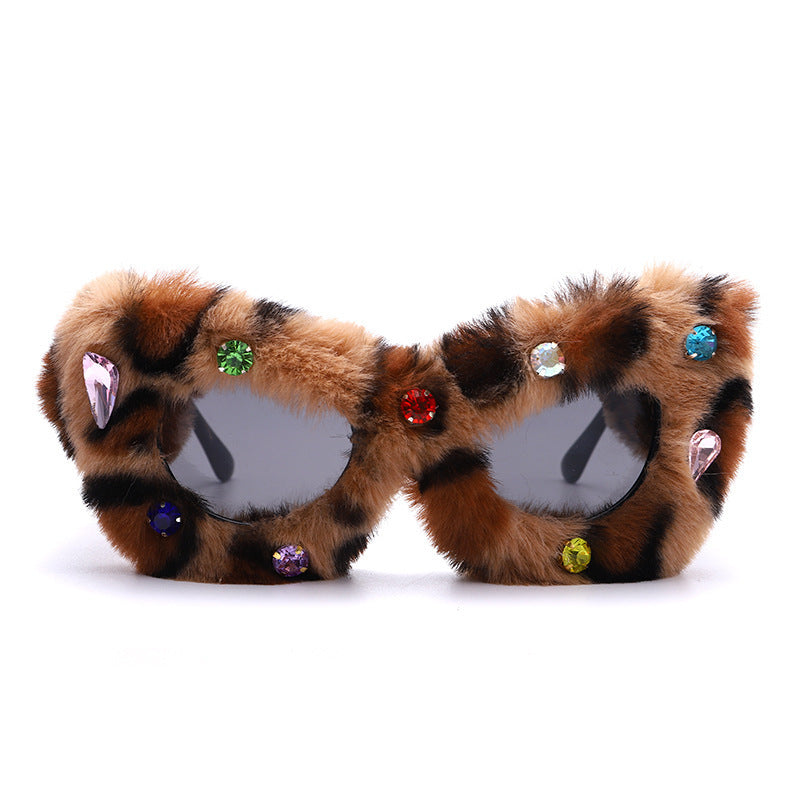 New Cat Eye Studded Diamond Sunglasses